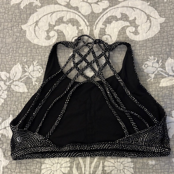 Lululemon Free to Be Sports Bra ~ Pelaton Collab ~ Size 10 - Picture 2 of 6